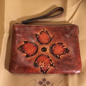 Patricia Nash Tooled Cassini Wristlet